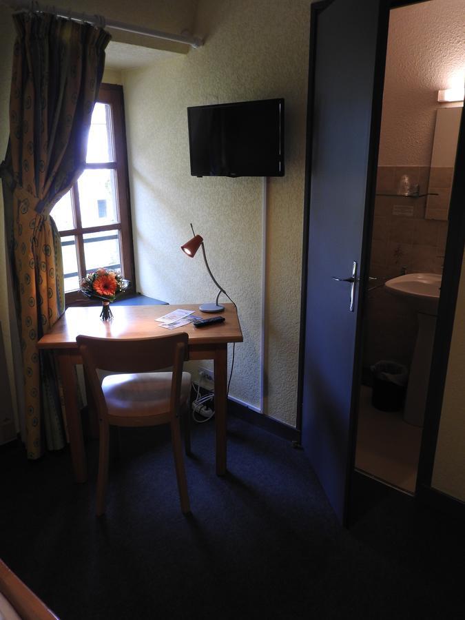Aux Globe-Trotters Hotel Murat  Buitenkant foto