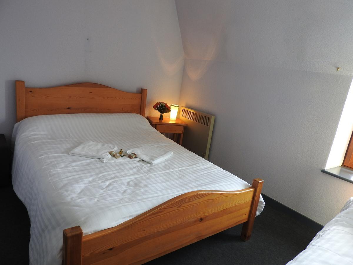 Aux Globe-Trotters Hotel Murat  Buitenkant foto