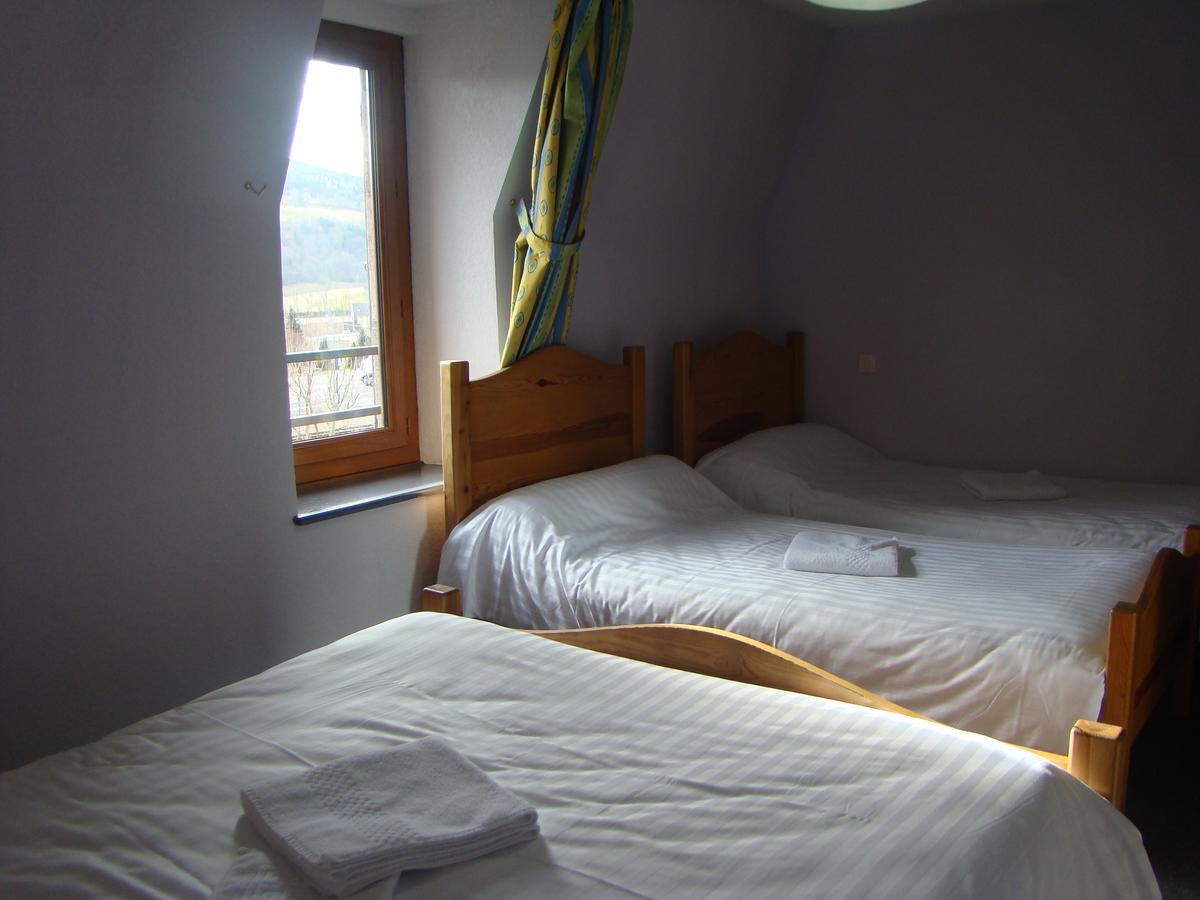 Aux Globe-Trotters Hotel Murat  Buitenkant foto